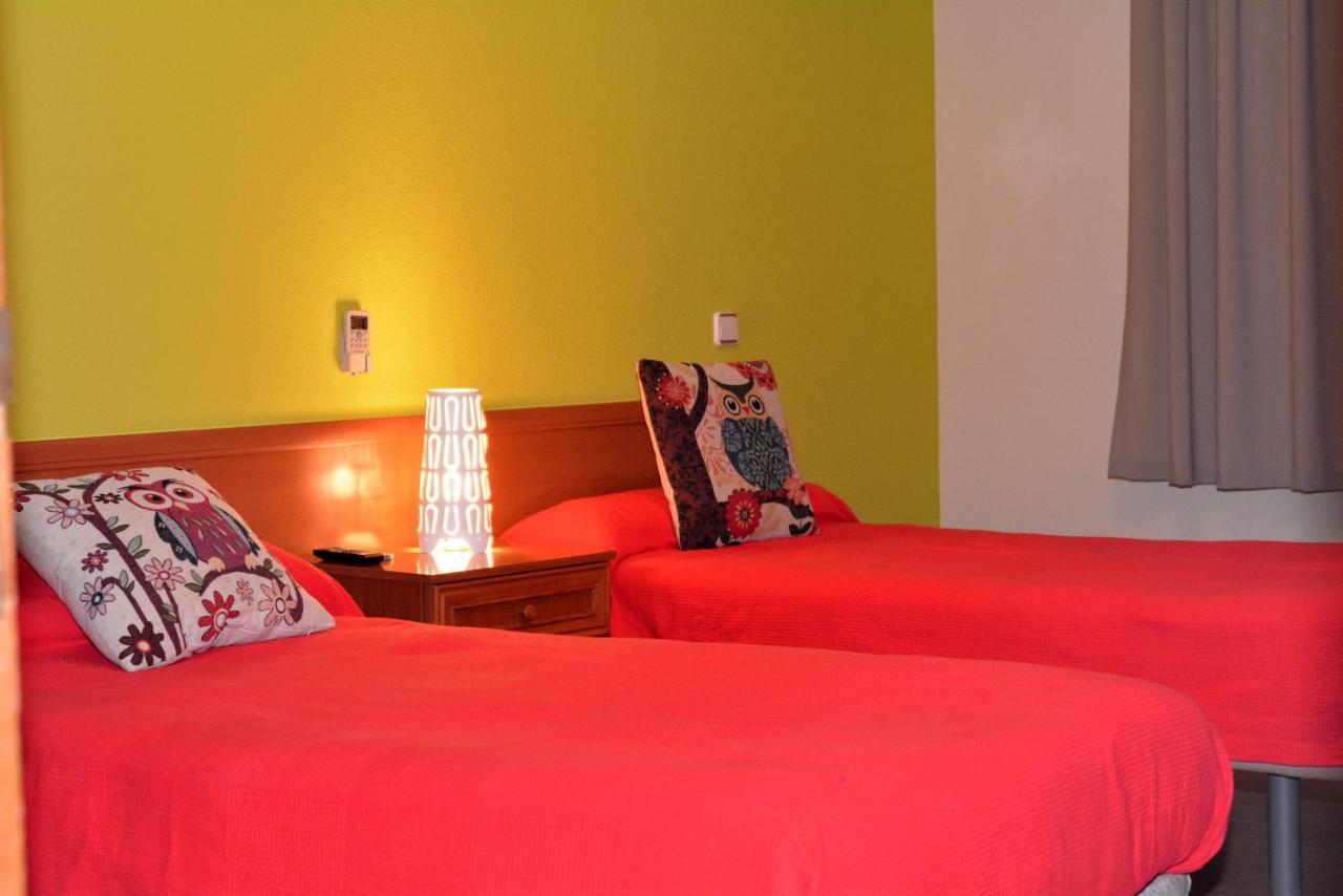 Hostal Gastrobar Carmelo Villarejo de Salvanés 外观 照片