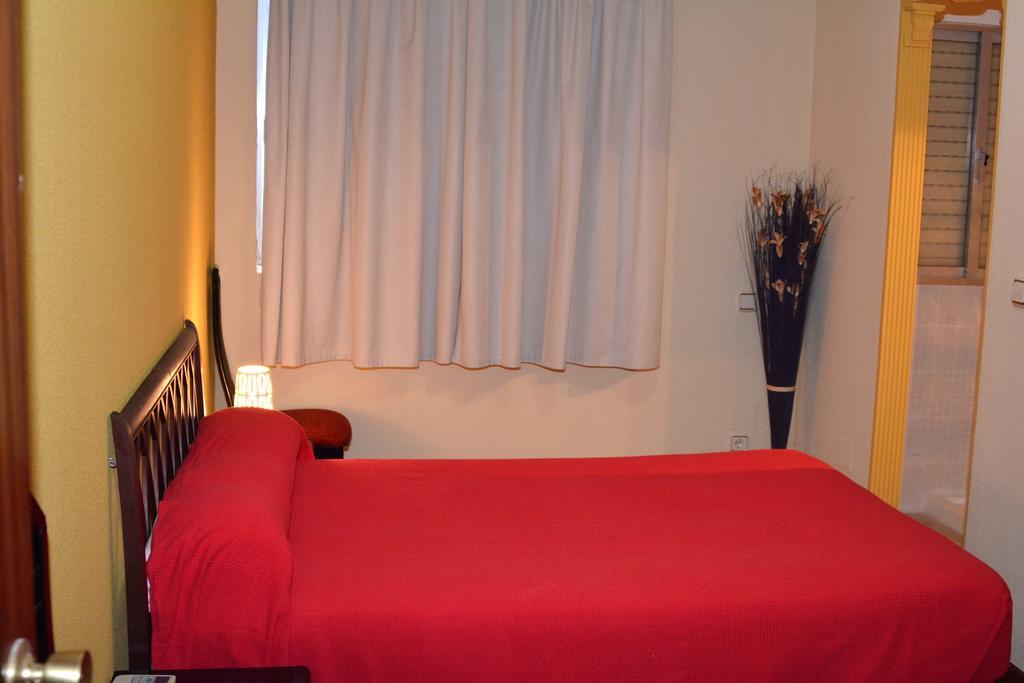 Hostal Gastrobar Carmelo Villarejo de Salvanés 外观 照片